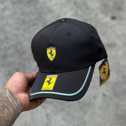 Gorra Ferrari
